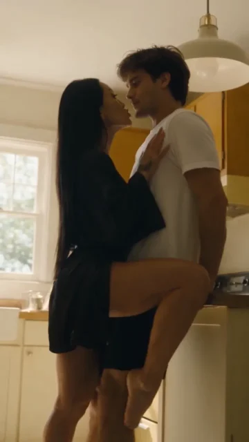 My One-Night Stand Is My Girlfriend's Mom, episode 5 still